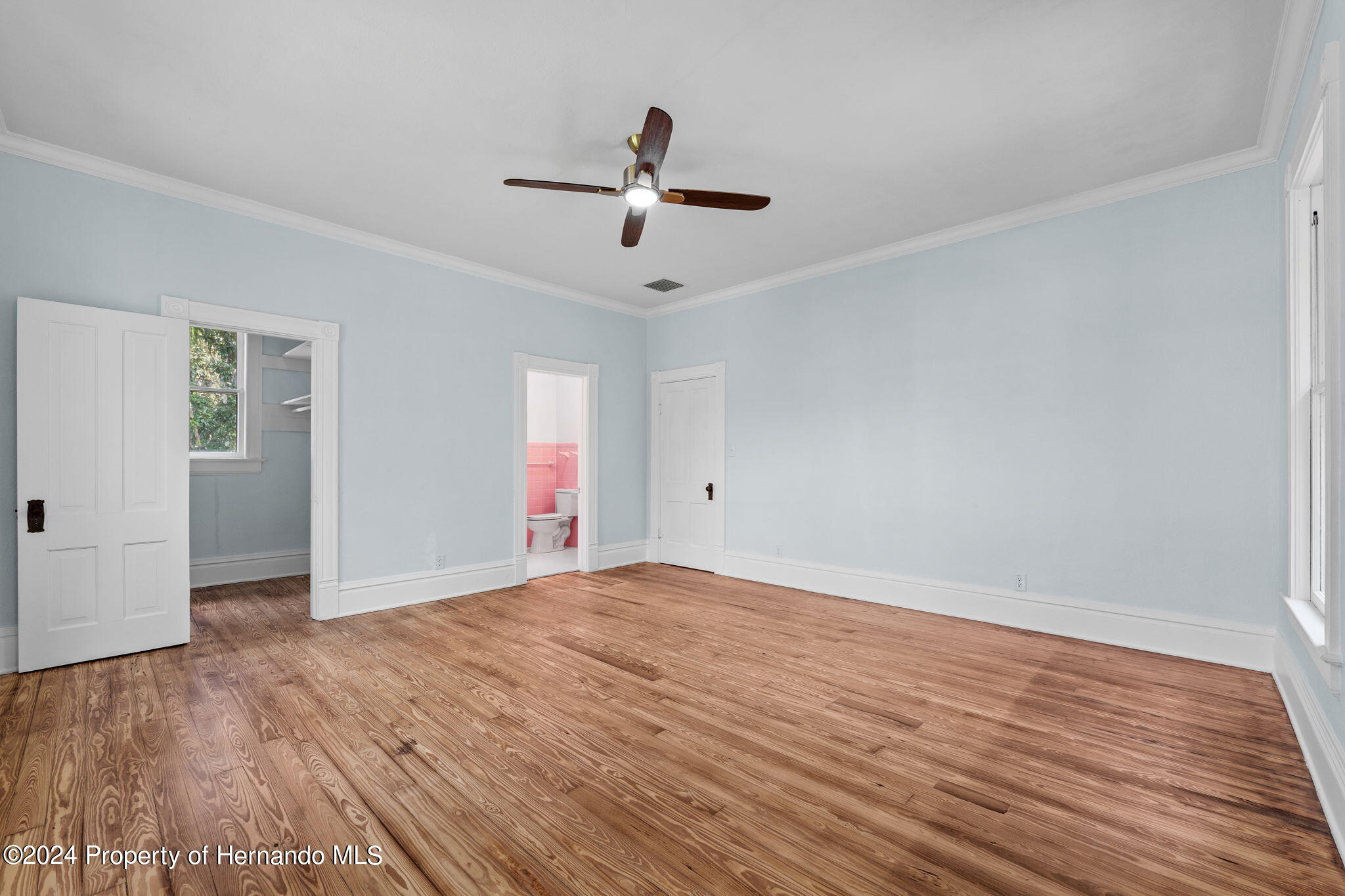 Brooksville, Florida, 34601, United States, 5 Bedrooms Bedrooms, ,3 BathroomsBathrooms,Residential,For Sale,1923467