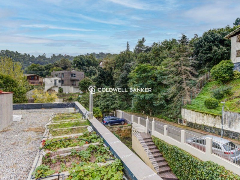 Barcelona, Barcelona, Sarri? - Sant Gervasi, Vallv, Barcelona, Catalonia, ES, 6 Bedrooms Bedrooms, ,4 BathroomsBathrooms,Residential,For Sale,Barcelona, Barcelona, Sarri? - Sant Gervasi, Vallv,1448658