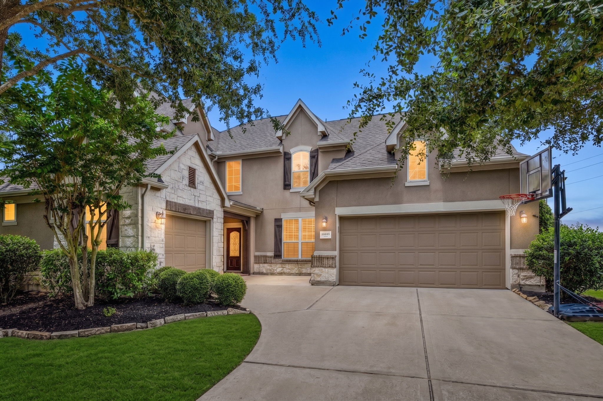  28002 Nobbe Hollow Drive - 物件實景