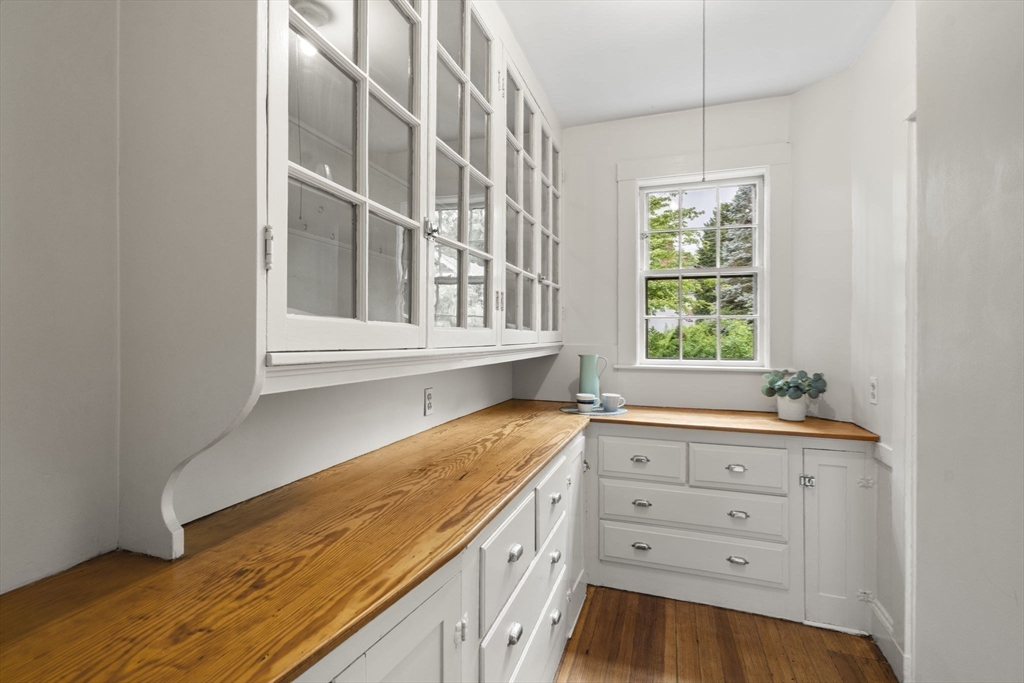 Belmont, Massachusetts, 02478, United States, 5 Bedrooms Bedrooms, ,3 BathroomsBathrooms,Residential,For Sale,1938844