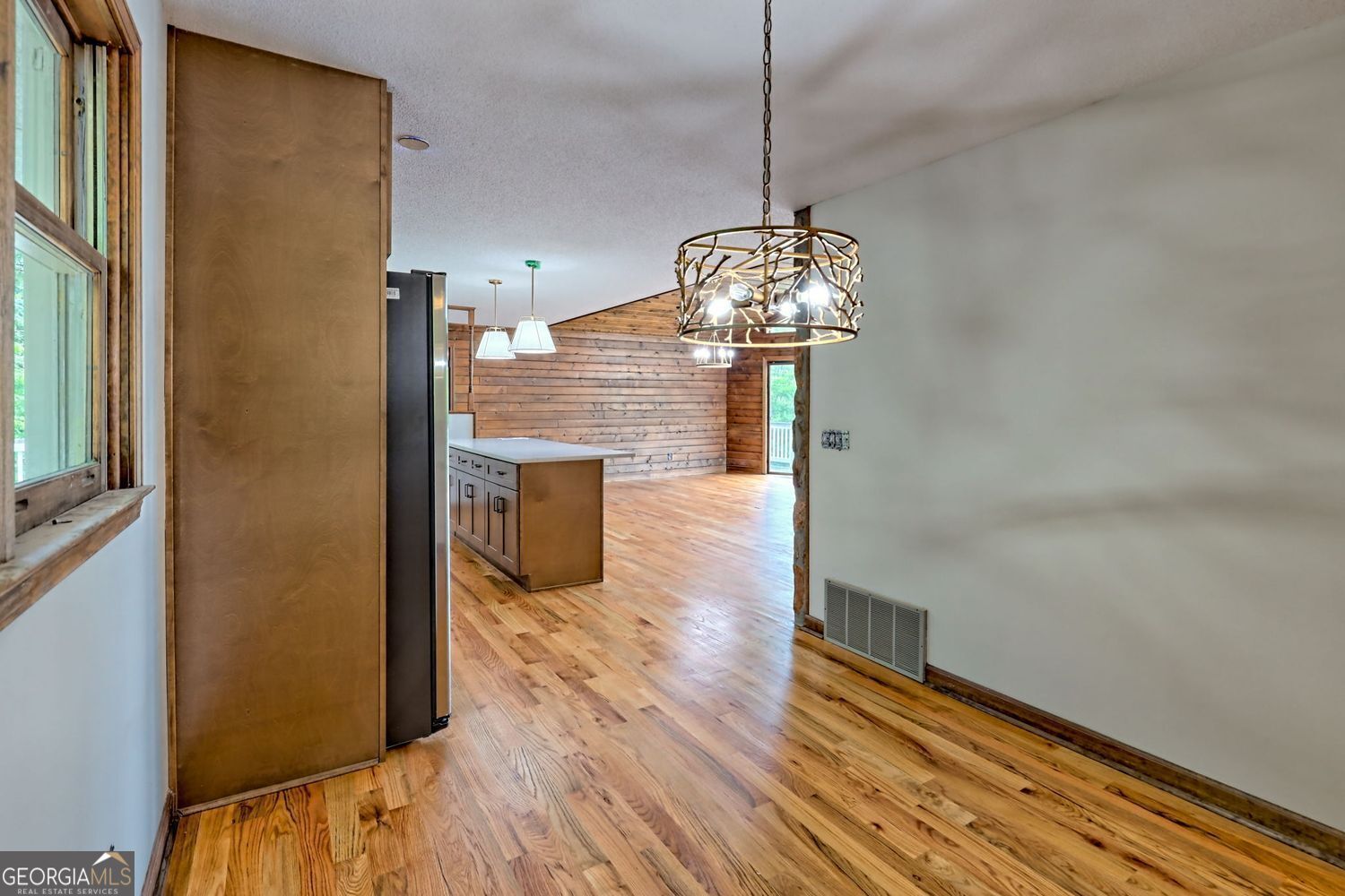 Dillard, Georgia, 30537, United States, 3 Bedrooms Bedrooms, ,2 BathroomsBathrooms,Residential,For Sale,1913990