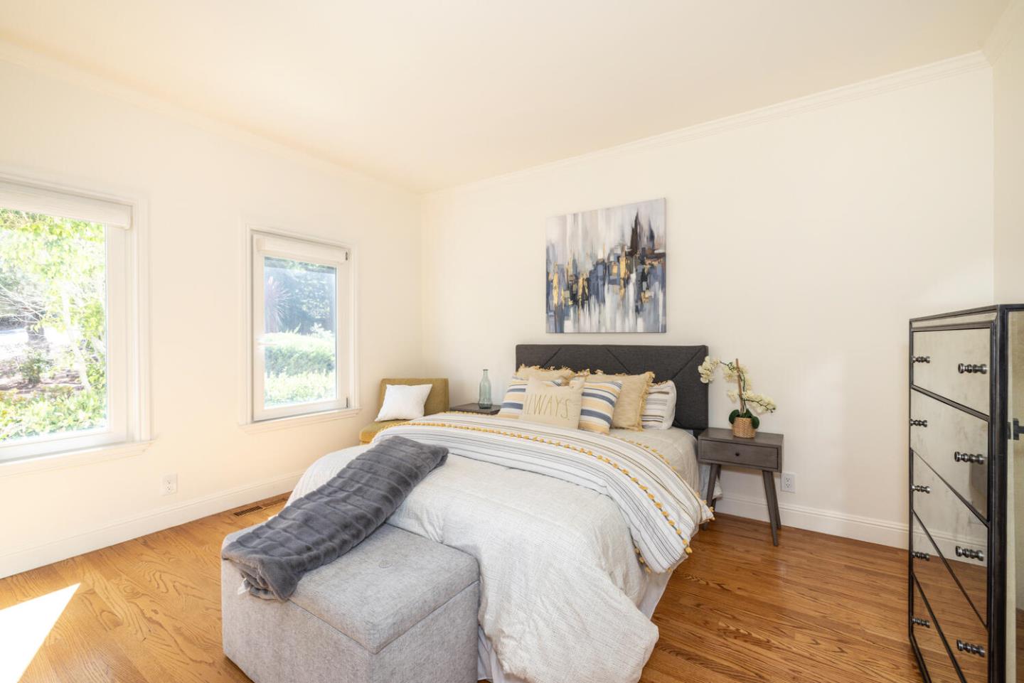 Hillsborough, California, 94010, United States, 5 Bedrooms Bedrooms, ,5 BathroomsBathrooms,Residential,For Sale,1940320