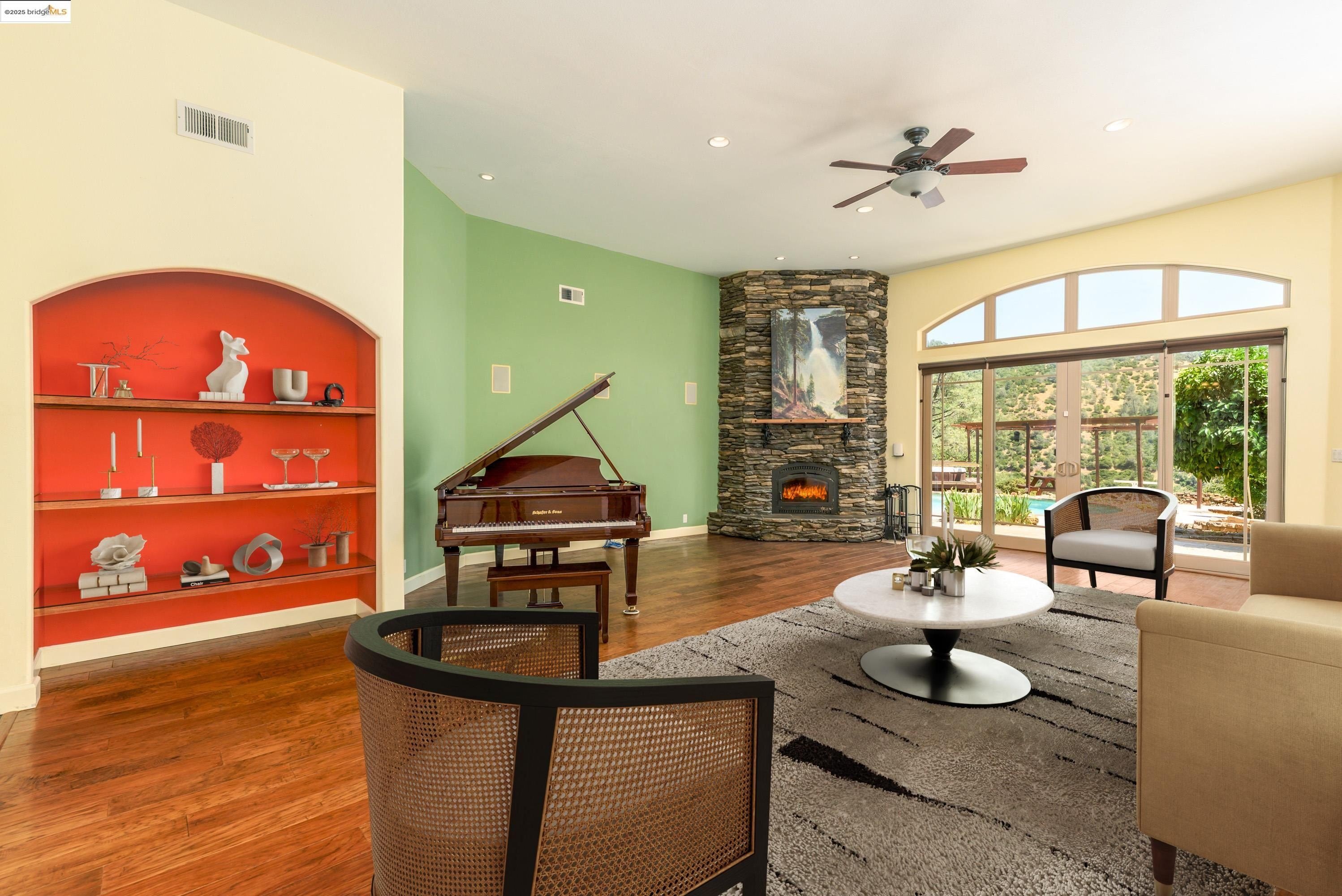Jamestown, California, 95327, United States, 3 Bedrooms Bedrooms, ,2 BathroomsBathrooms,Residential,For Sale,1826217