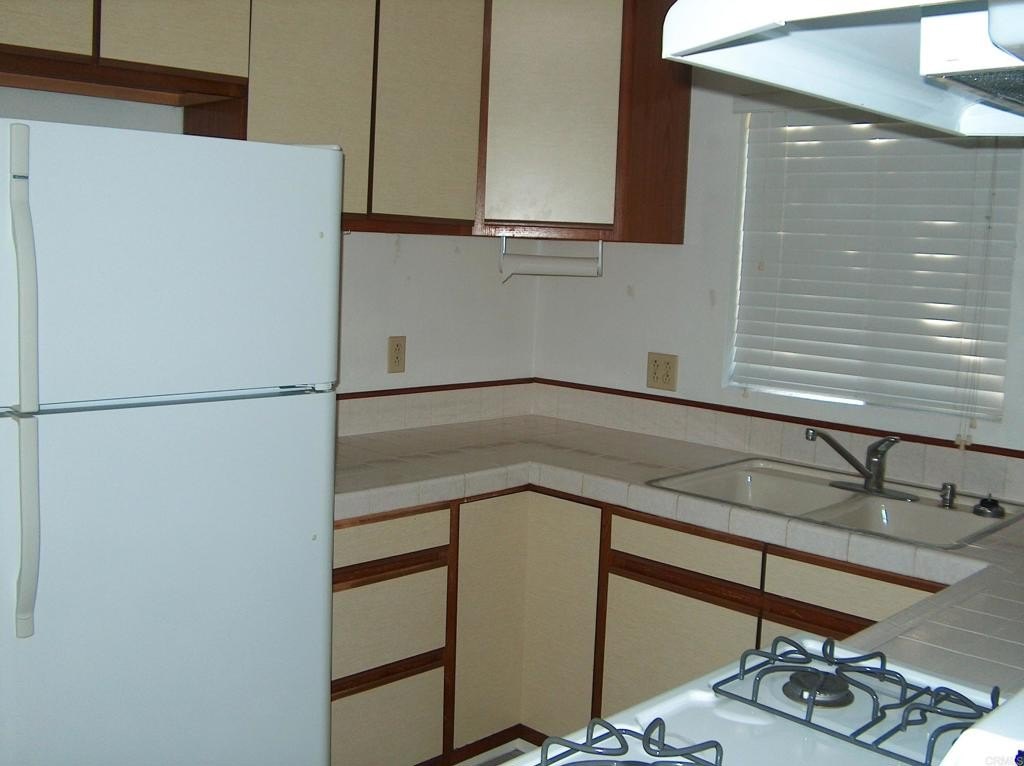 Lemon Grove, California, 91945, United States, 2 Bedrooms Bedrooms, ,2 BathroomsBathrooms,Residential,For Sale,1907575