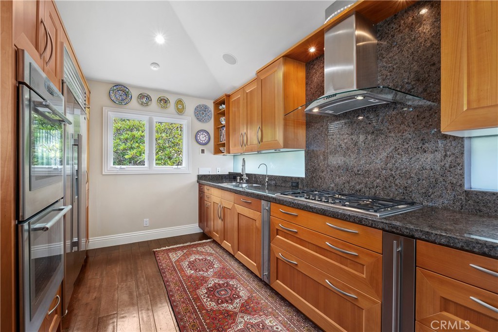 Laguna Beach, California, 92651, United States, 3 Bedrooms Bedrooms, ,4 BathroomsBathrooms,Residential,For Sale,1838751