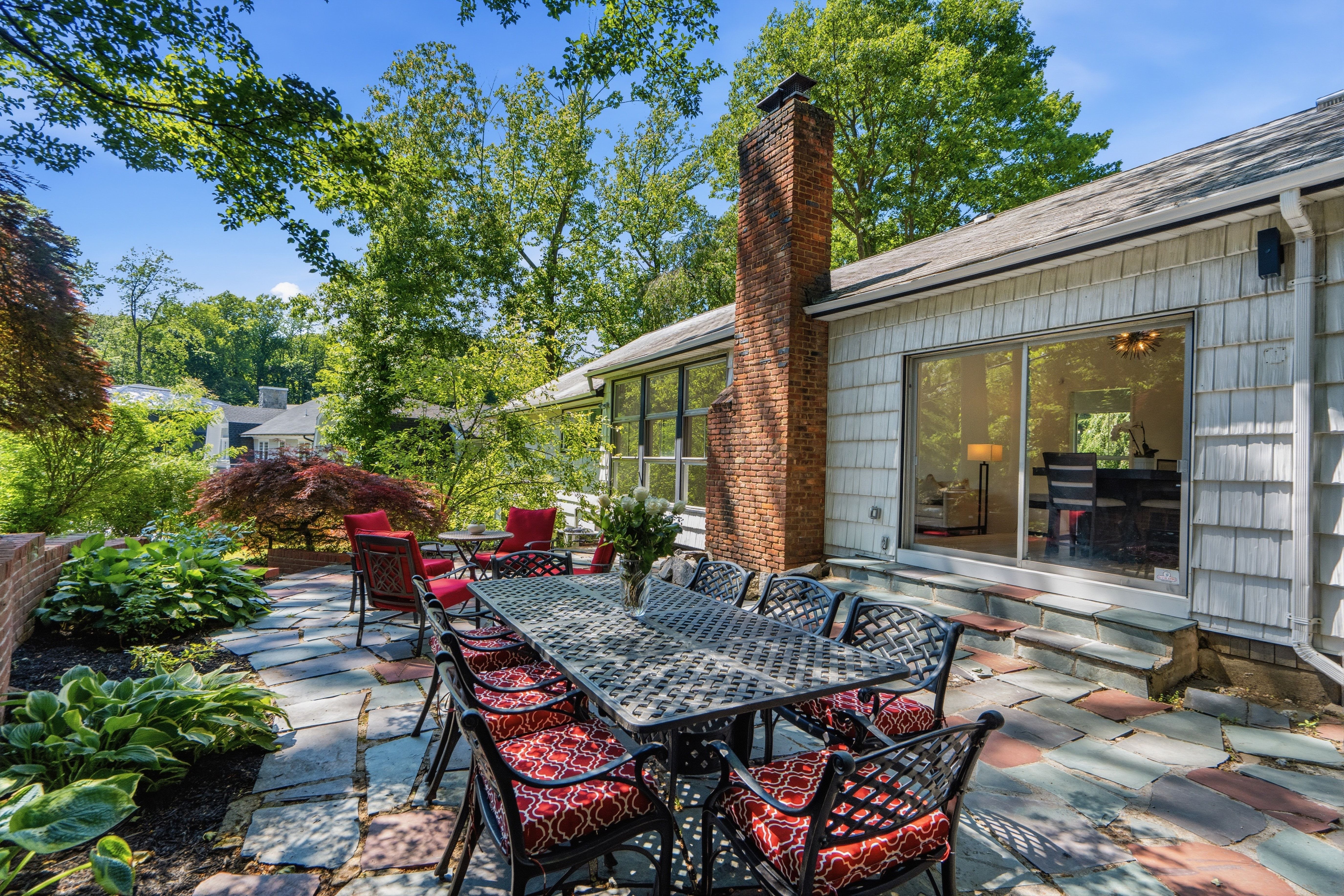  155 Birch Drive, East Hills, NY 11576 - 物件實景