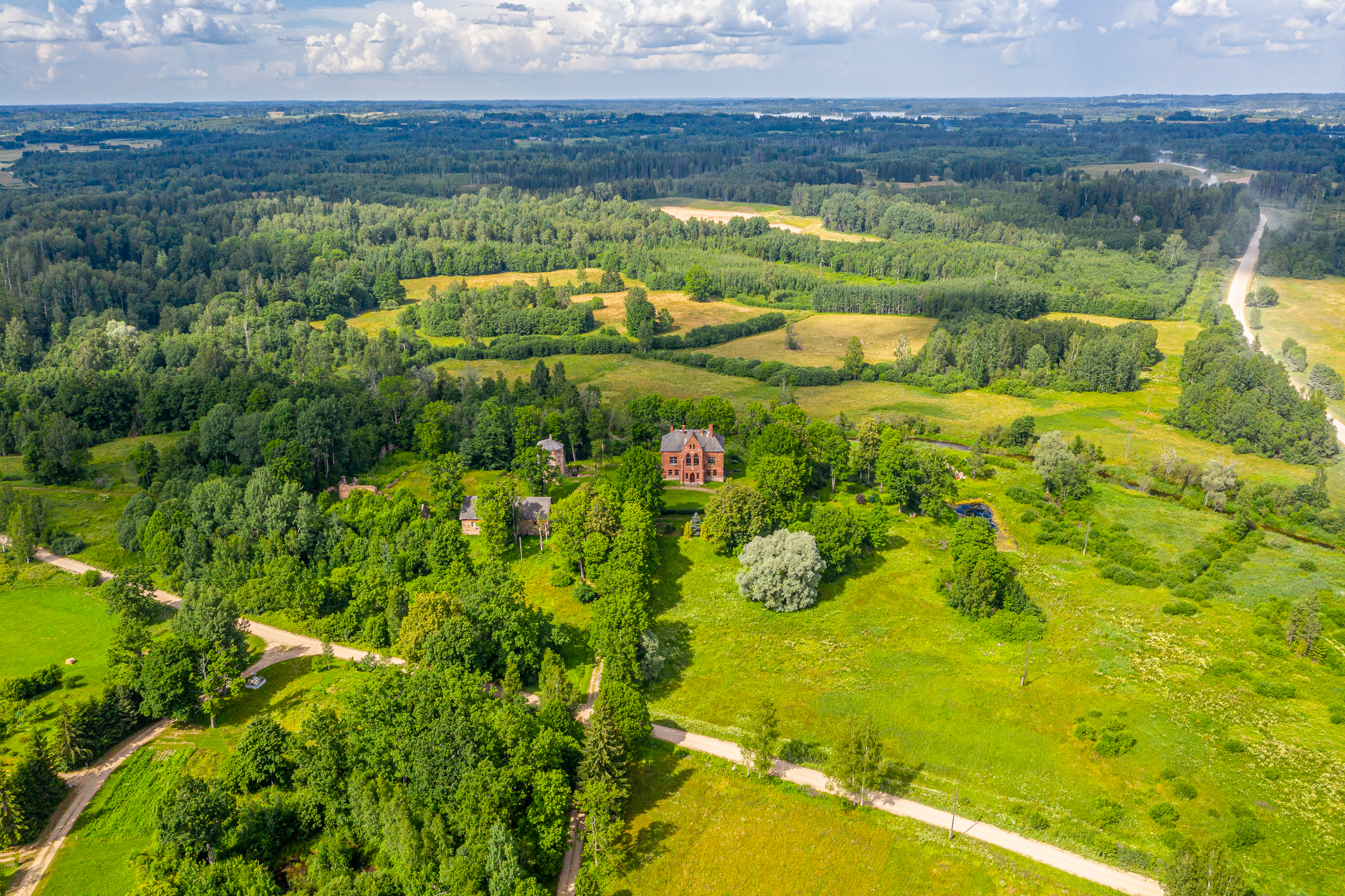  Manor house in Vecpiebalga region - 物件實景