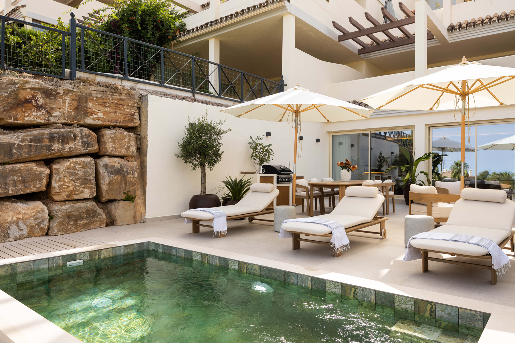  Renovated garden apartment with private pool in Nueva Andalucía - 物件實景