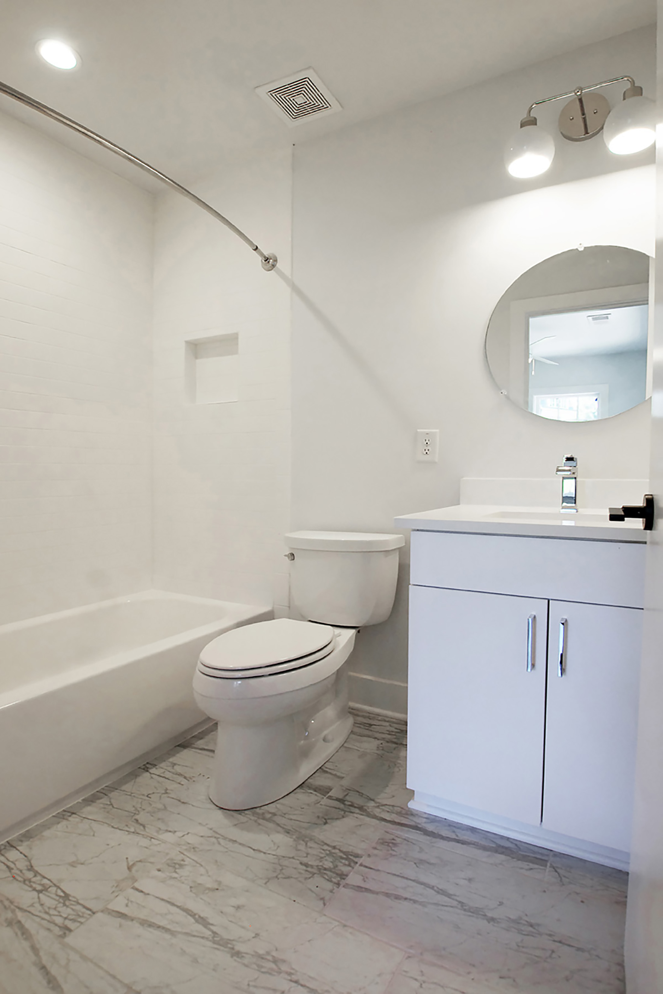  Fully Renovated, Top-Floor Residence in Buckhead - 物件實景