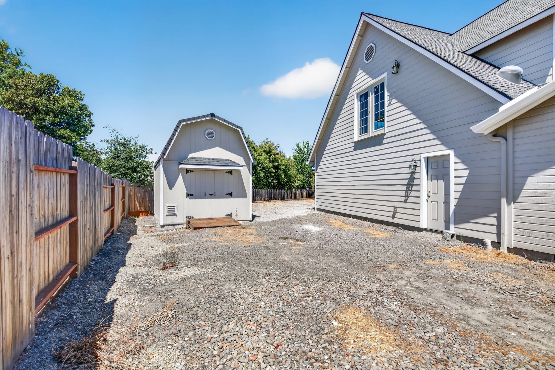  182 Justin Court Central Point, OR 97502 - 物件實景