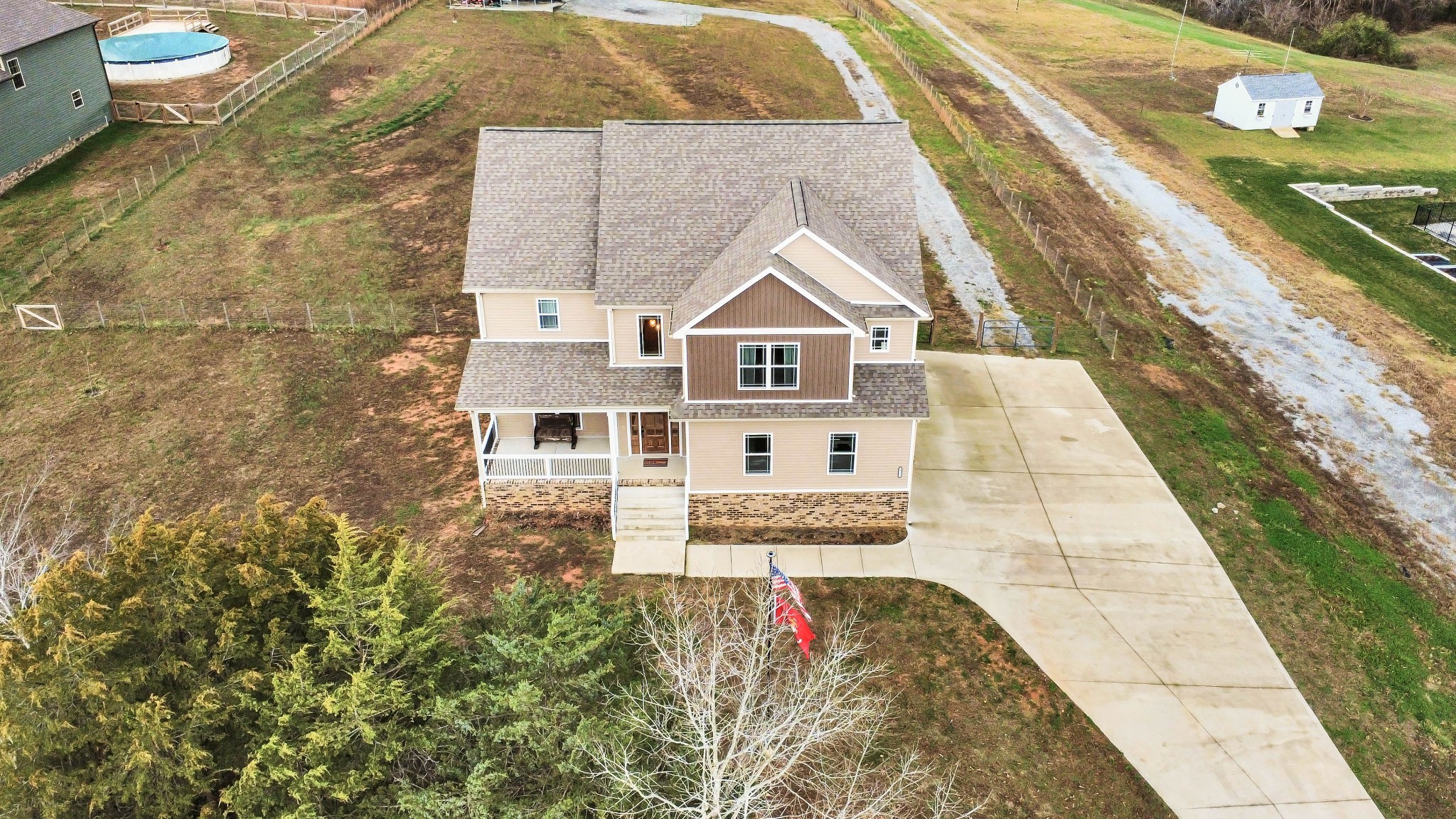 Clarksville, Tennessee, 37040, United States, 4 Bedrooms Bedrooms, ,3 BathroomsBathrooms,Residential,For Sale,2005319