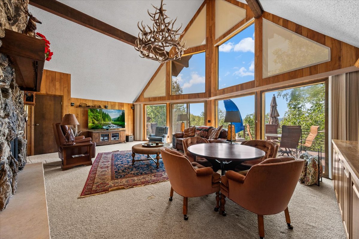 Lead, South Dakota, 57754, United States, 4 Bedrooms Bedrooms, ,3 BathroomsBathrooms,Residential,For Sale,1975195