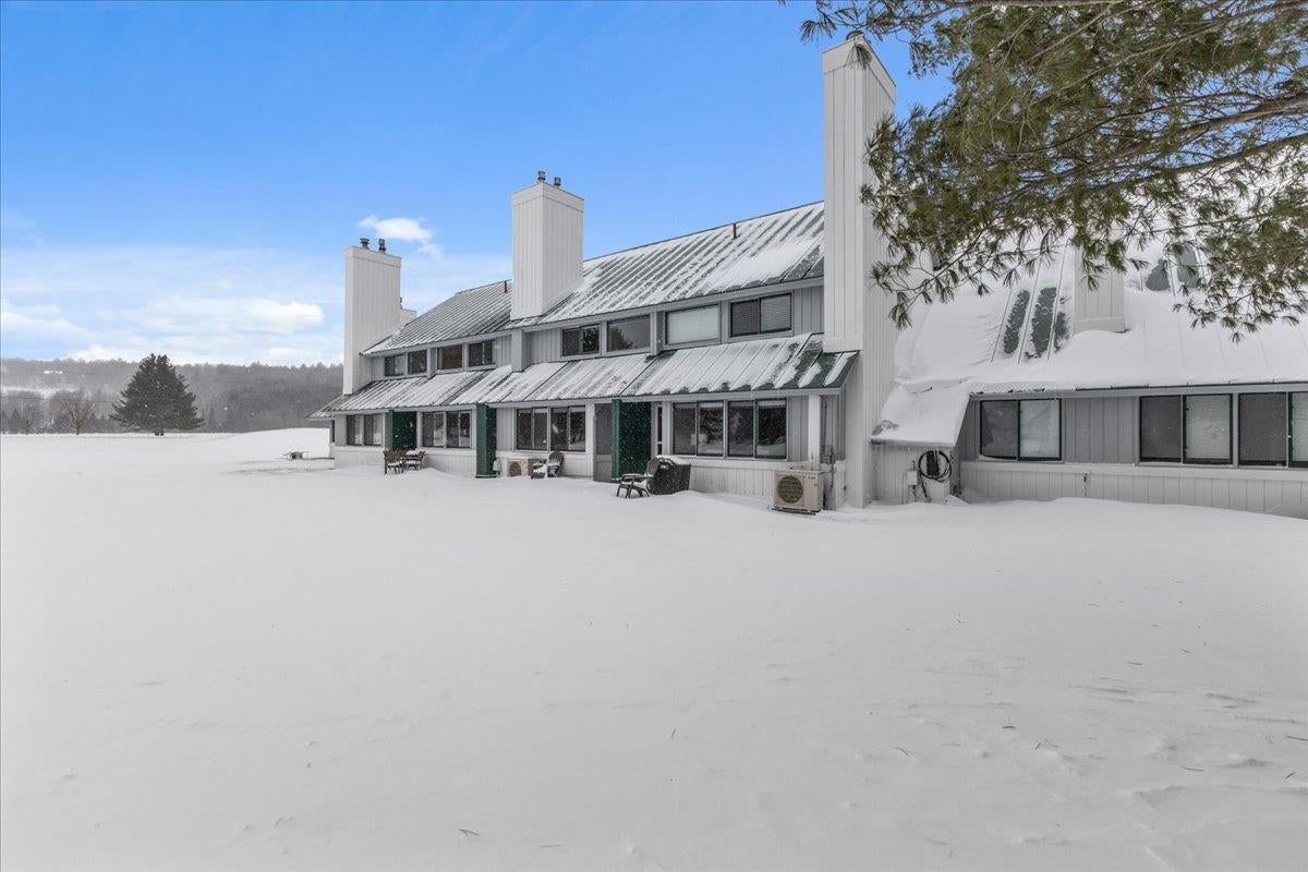 Stowe, Vermont, 05672, United States, 2 Bedrooms Bedrooms, ,2 BathroomsBathrooms,Residential,For Sale,1686552