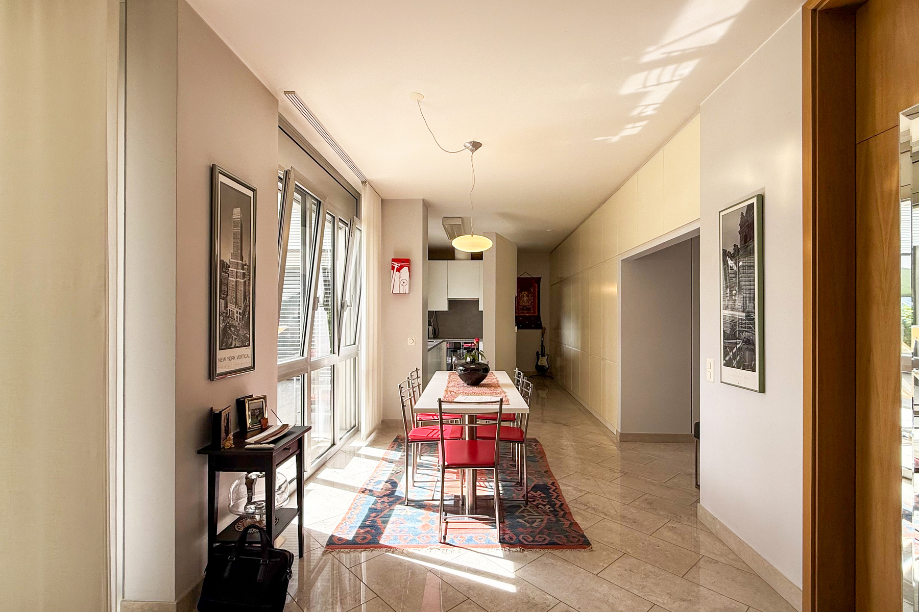  Bright apartment with private garden in a prime location - 物件實景