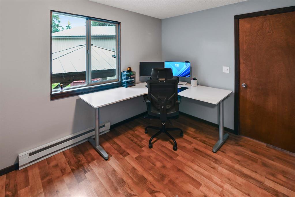 Columbia Falls, Montana, 59912, United States, 7 Bedrooms Bedrooms, ,2 BathroomsBathrooms,Residential,For Sale,1990809