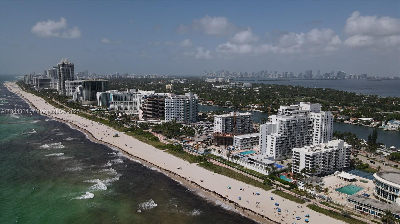 Miami Beach, Florida, 33140, United States, 2 Bedrooms Bedrooms, ,2 BathroomsBathrooms,Residential,For Sale,1907314