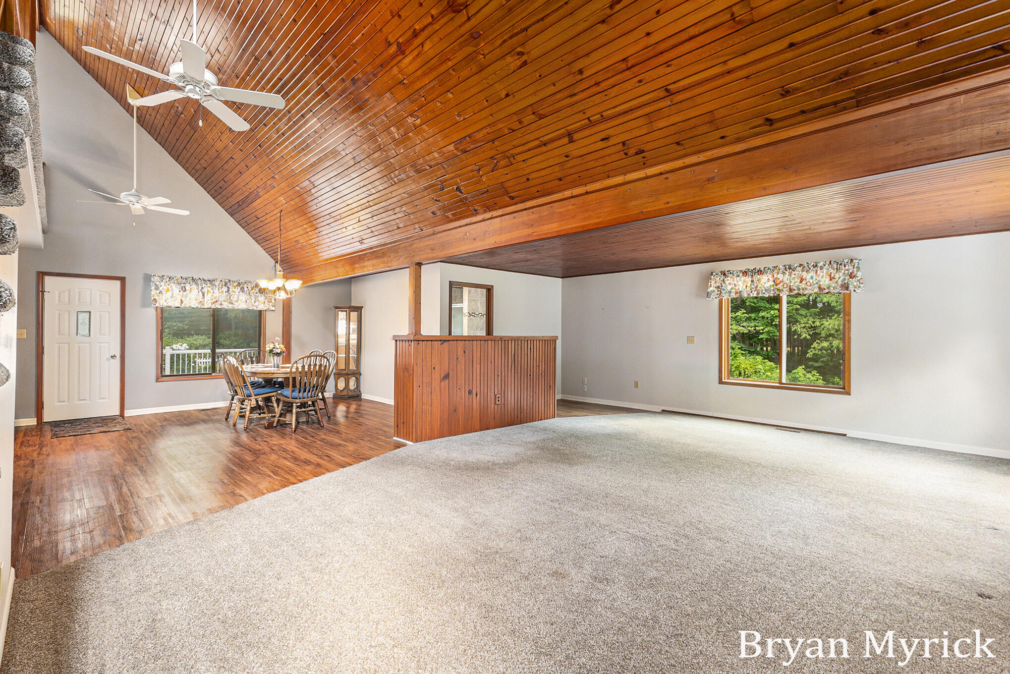Holland, Michigan, 49423, United States, 3 Bedrooms Bedrooms, ,3 BathroomsBathrooms,Residential,For Sale,1892685