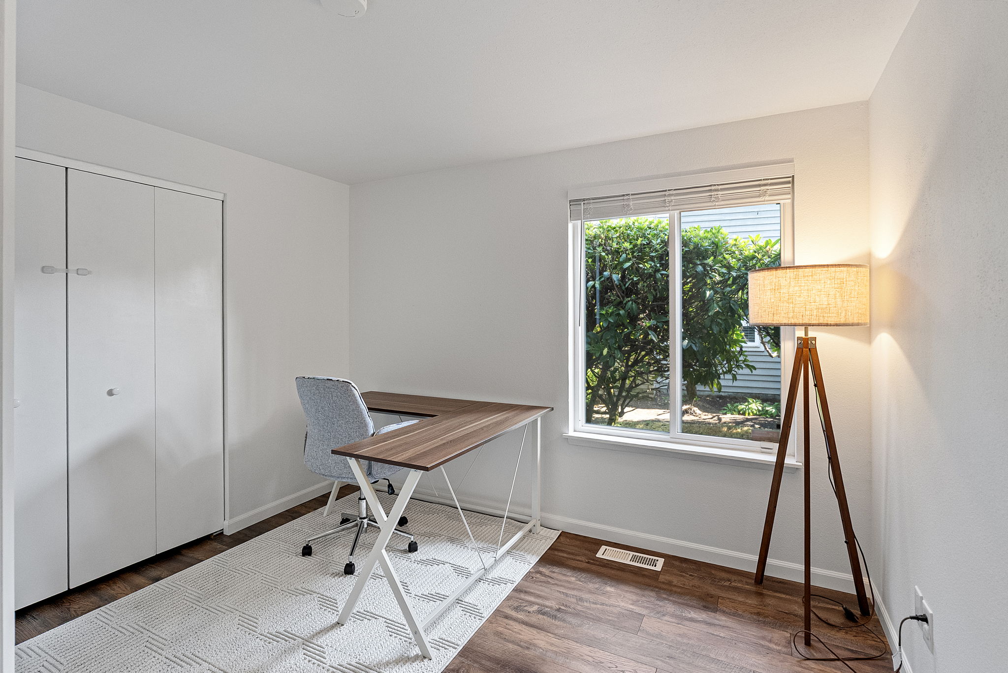  8905 Onyx Dr, Lakewood Wa - 物件實景