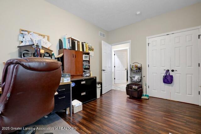 Charlotte, Michigan, 48813, United States, 5 Bedrooms Bedrooms, ,5 BathroomsBathrooms,Residential,For Sale,1985665