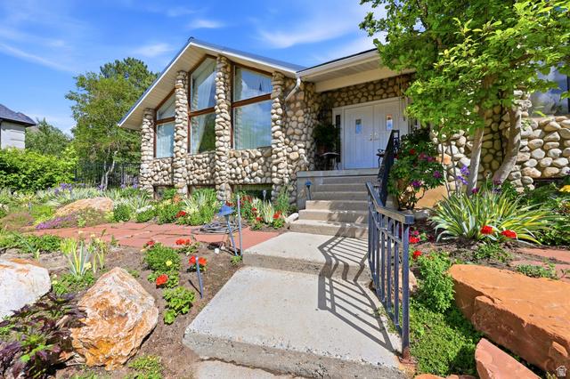 Cottonwood Heights, Utah, 84121, United States, 4 Bedrooms Bedrooms, ,4 BathroomsBathrooms,Residential,For Sale,2047949