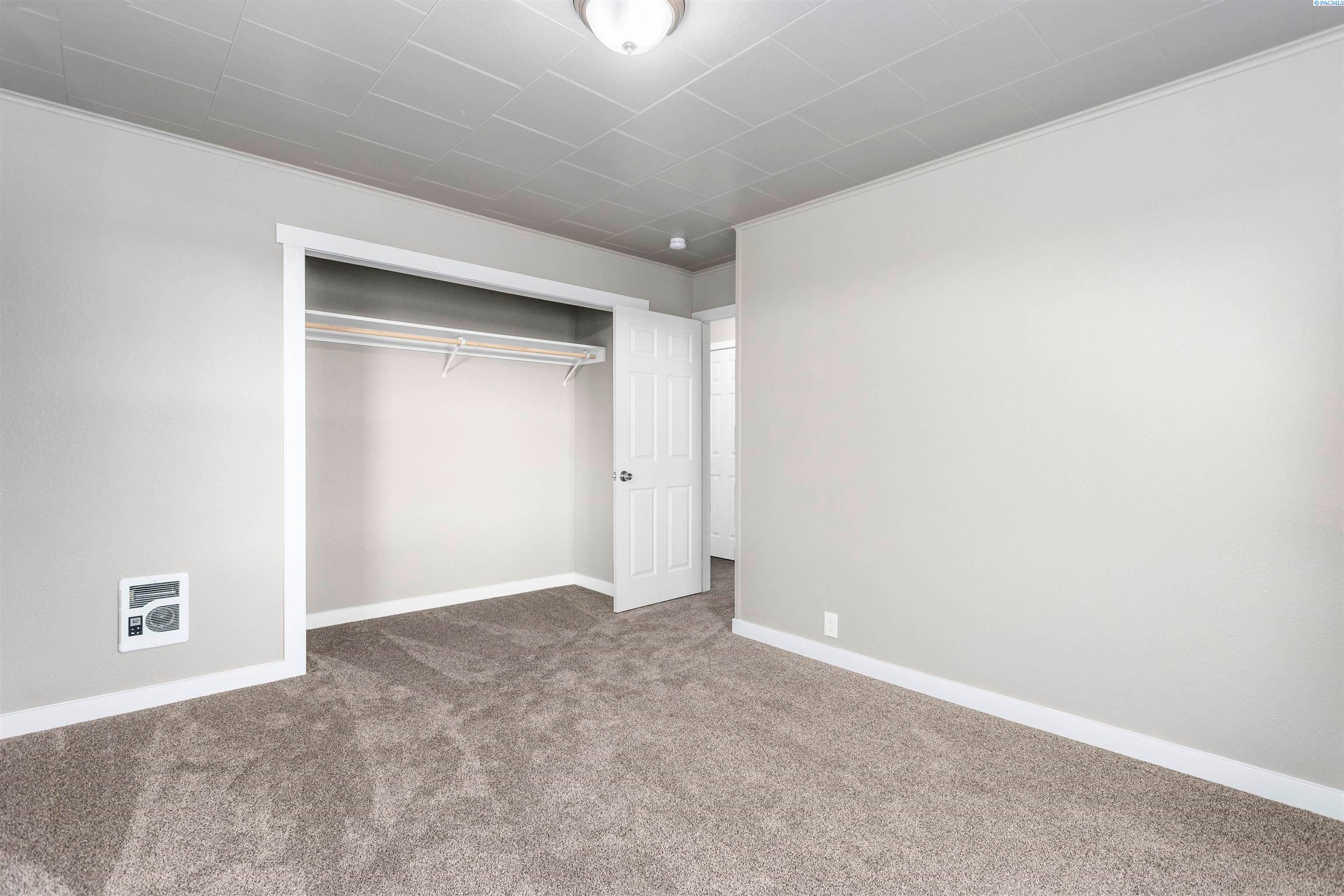 Prosser, Washington, 99350, United States, ,Residential,For Sale,1979081