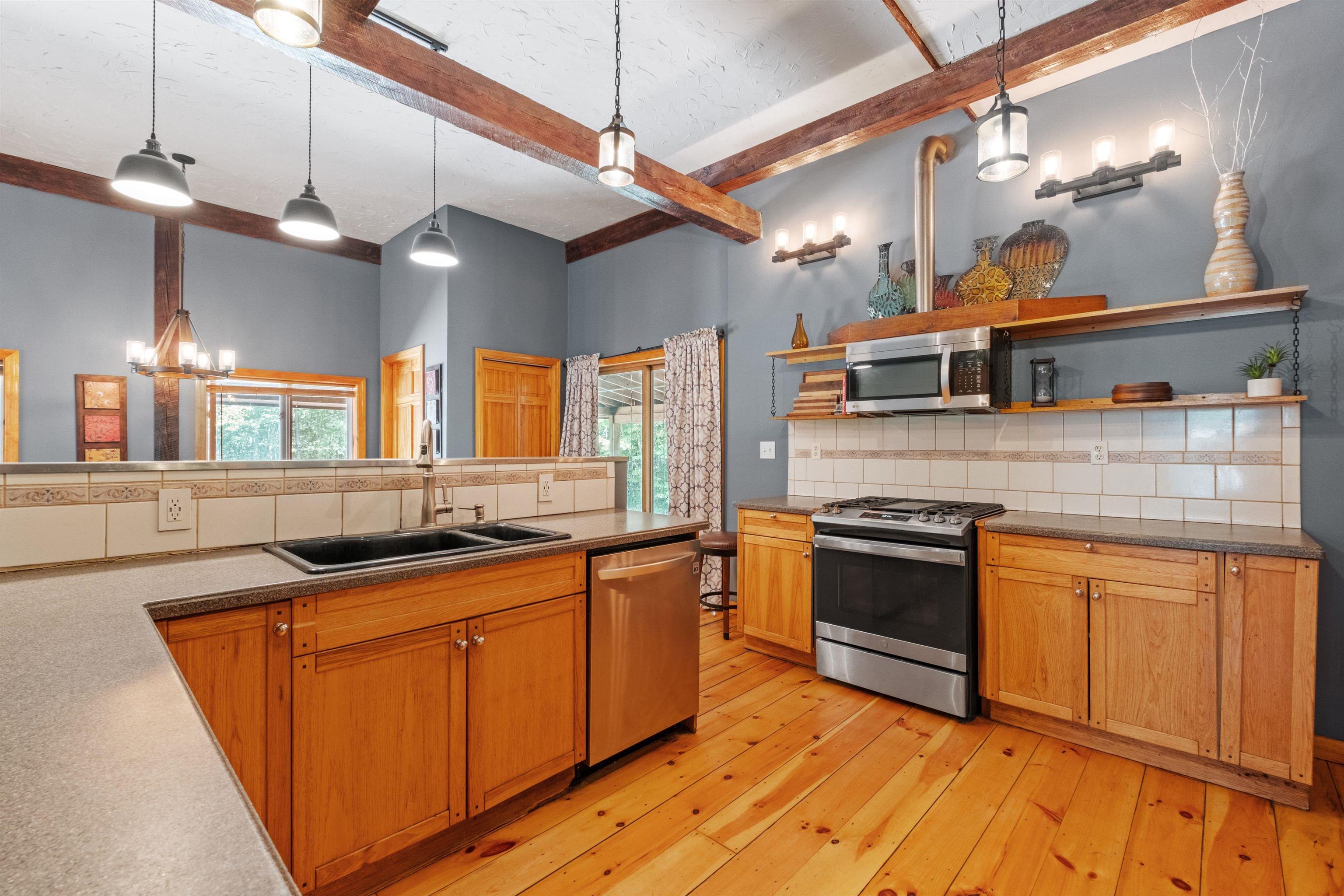 Bradford, New Hampshire, 03221, United States, 4 Bedrooms Bedrooms, ,1 BathroomBathrooms,Residential,For Sale,1924842