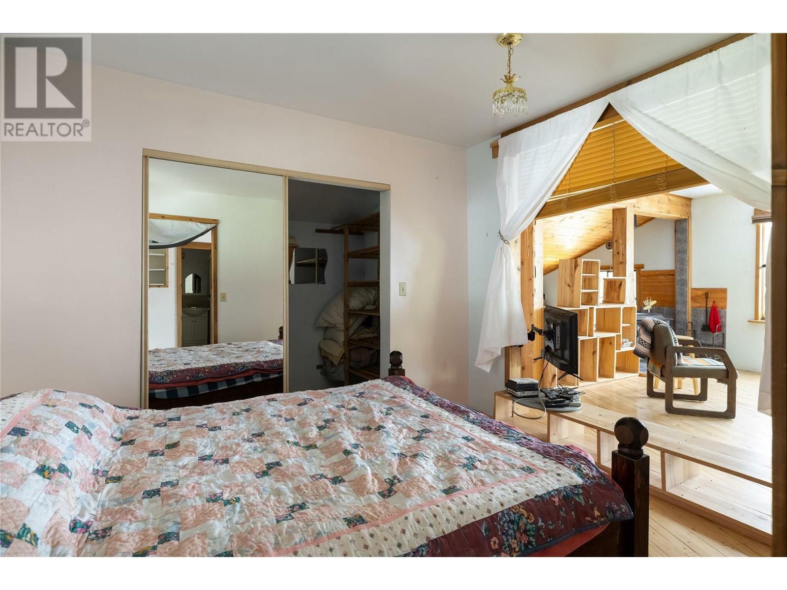 LUMBY, British Columbia, V0E 2G1, CA, 3 Bedrooms Bedrooms, ,2 BathroomsBathrooms,Residential,For Sale,1838285