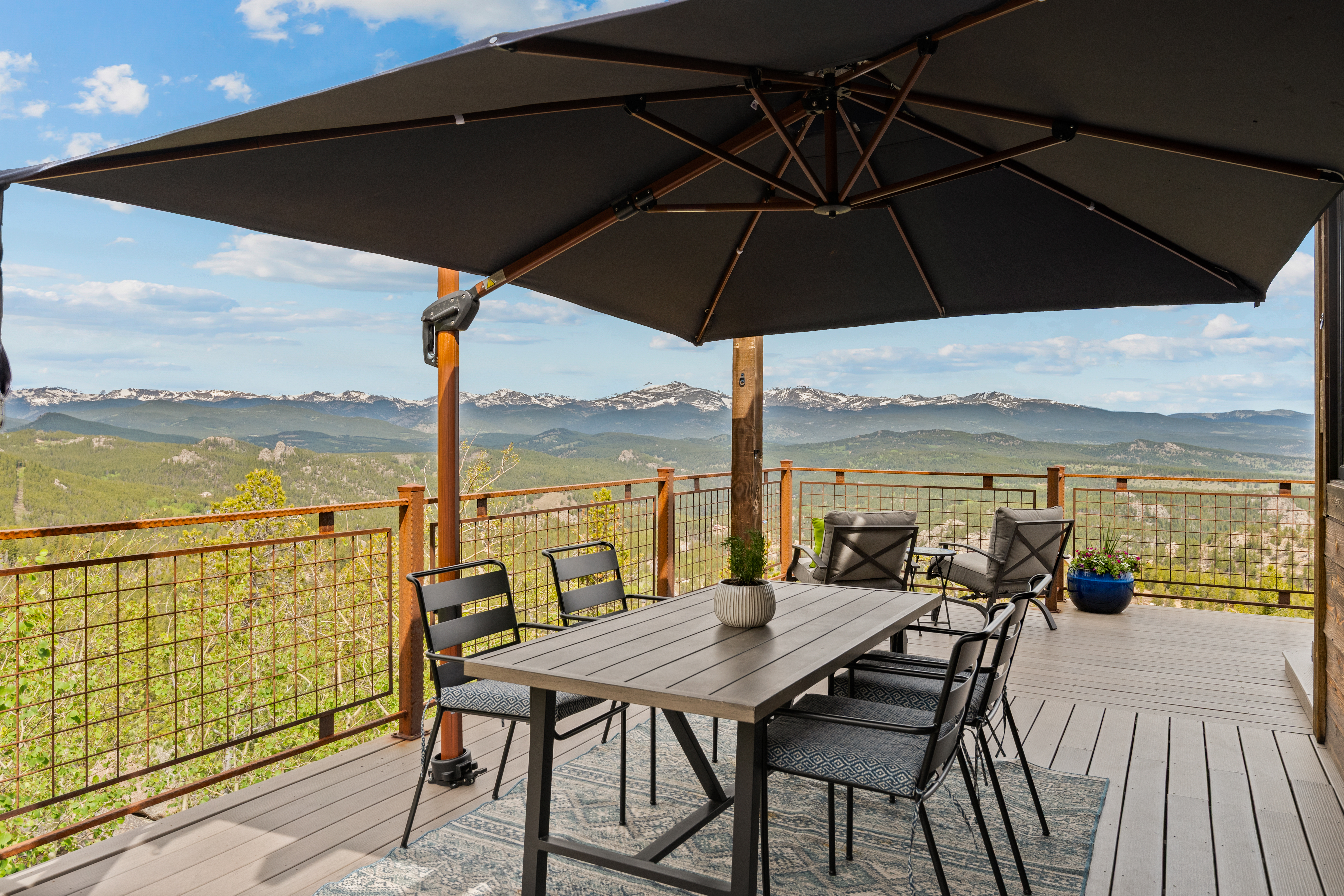  Custom Retreat with Unobstructed Views - 物件實景