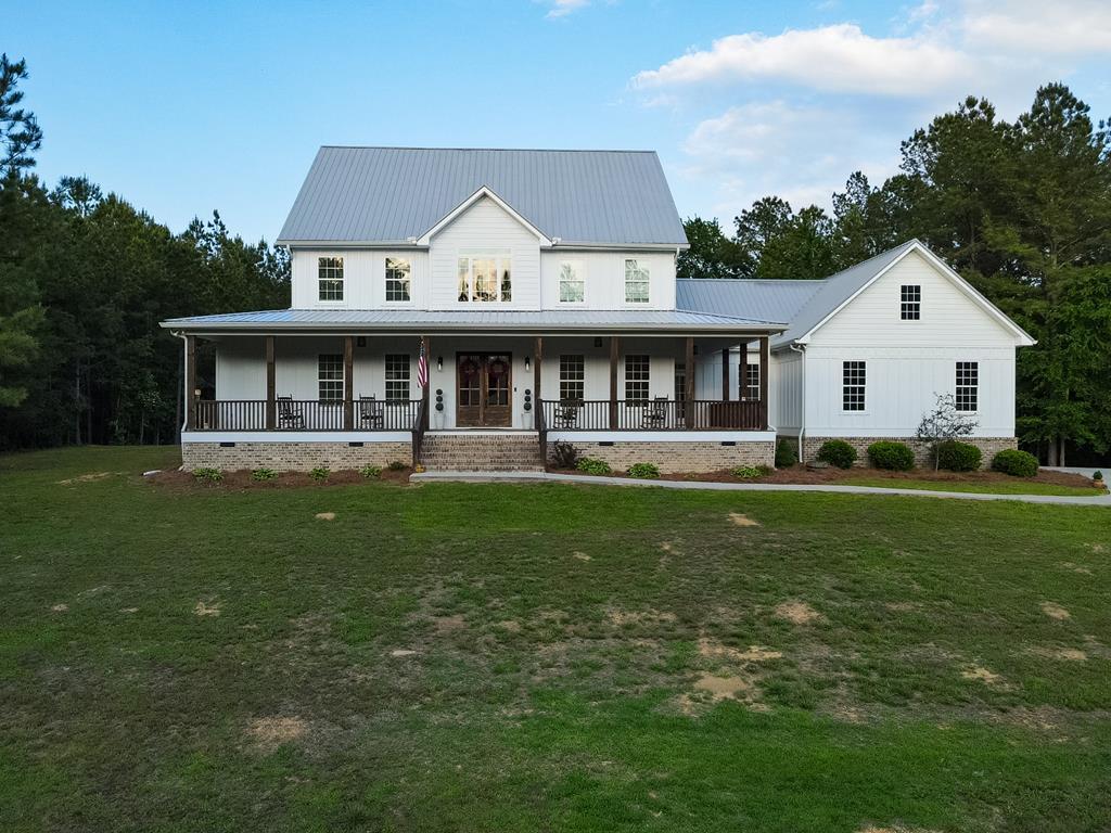 CHATSWORTH, Georgia, 30705, United States, 3 Bedrooms Bedrooms, ,4 BathroomsBathrooms,Residential,For Sale,1885326