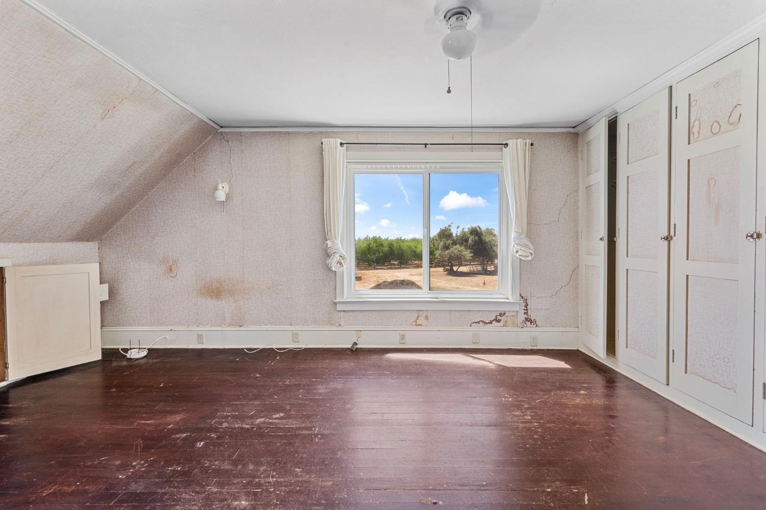 Vernalis, California, 95385, United States, 5 Bedrooms Bedrooms, ,3 BathroomsBathrooms,Residential,For Sale,1979261