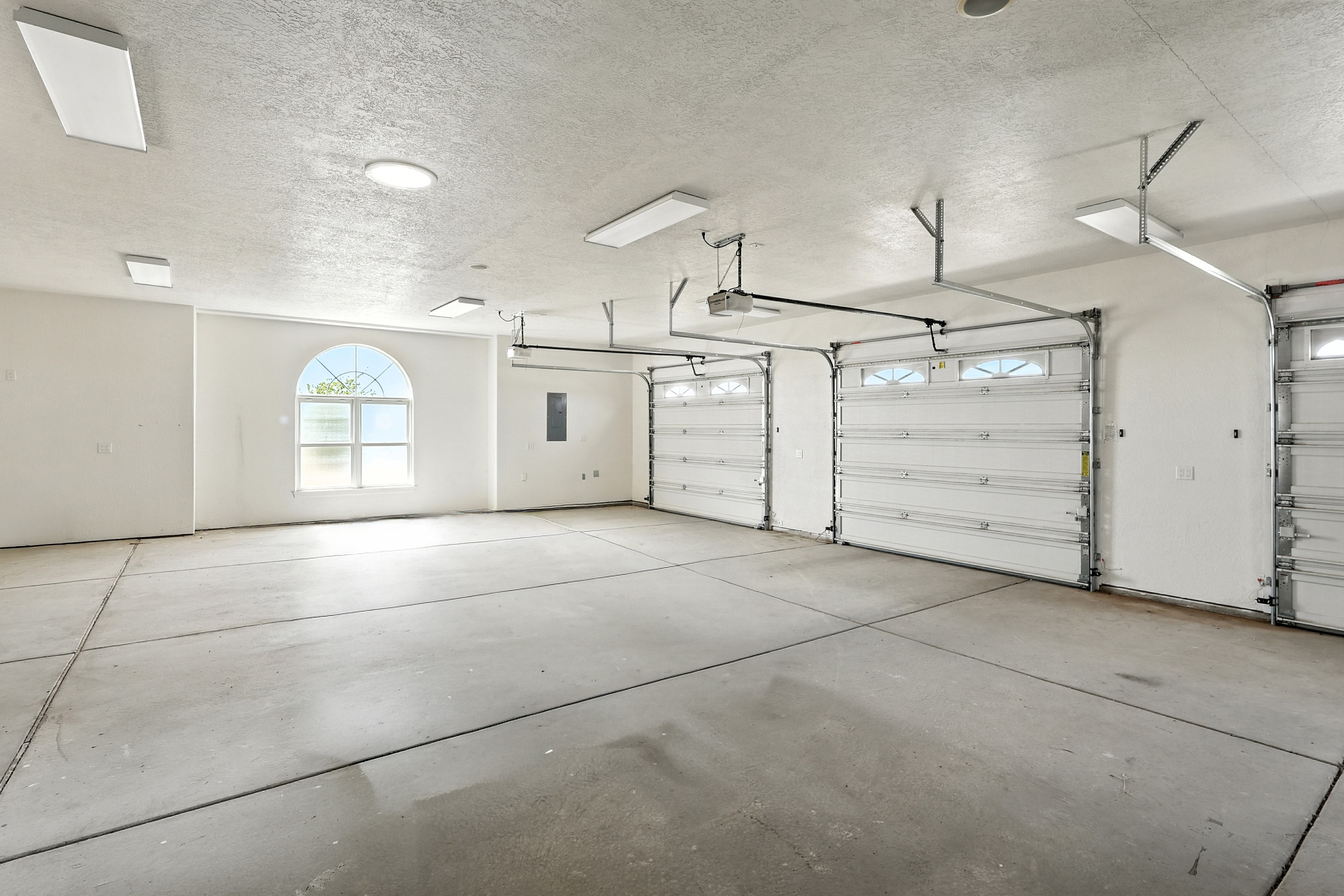 Belen, New Mexico, 87002, United States, 3 Bedrooms Bedrooms, ,3 BathroomsBathrooms,Residential,For Sale,1973805