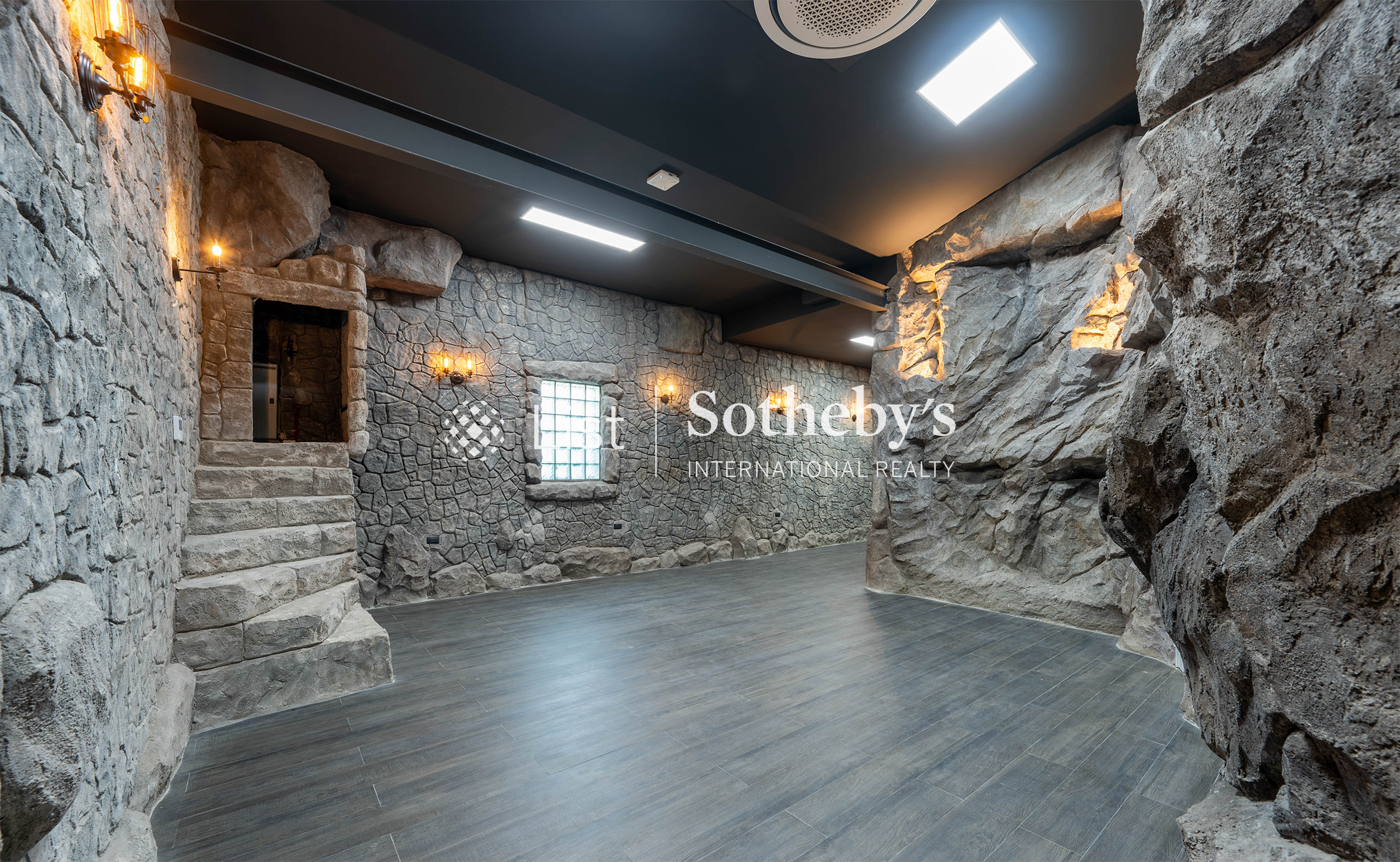  Creative Family Villa in North Cha-Am Featuring Gym, Office & Rock Wall - 物件實景