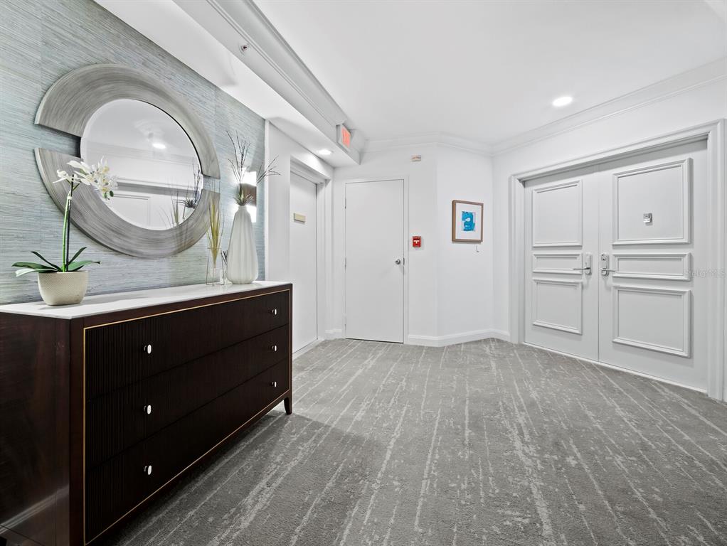 Longboat Key, Florida, 34228, United States, 3 Bedrooms Bedrooms, ,3 BathroomsBathrooms,Residential,For Sale,1942144