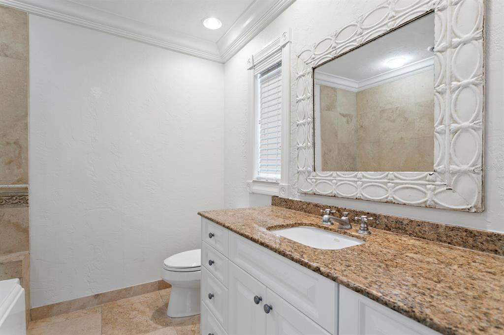 St Petersburg, Florida, 33704, United States, 4 Bedrooms Bedrooms, ,5 BathroomsBathrooms,Residential,For Sale,1794031