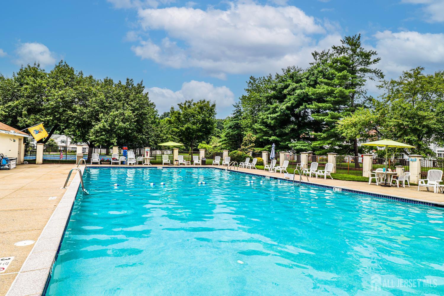 Sayreville, New Jersey, 08859, United States, 2 Bedrooms Bedrooms, ,3 BathroomsBathrooms,Residential,For Sale,1963206