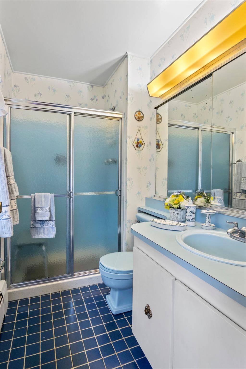 South Setauket, New York, 11720, United States, 3 Bedrooms Bedrooms, ,2 BathroomsBathrooms,Residential,For Sale,1865842