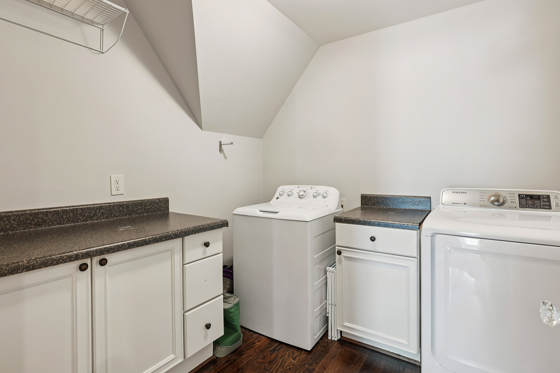  Perfect Blend of Comfort, Style, and Convenience in Virginia Highland - 物件實景