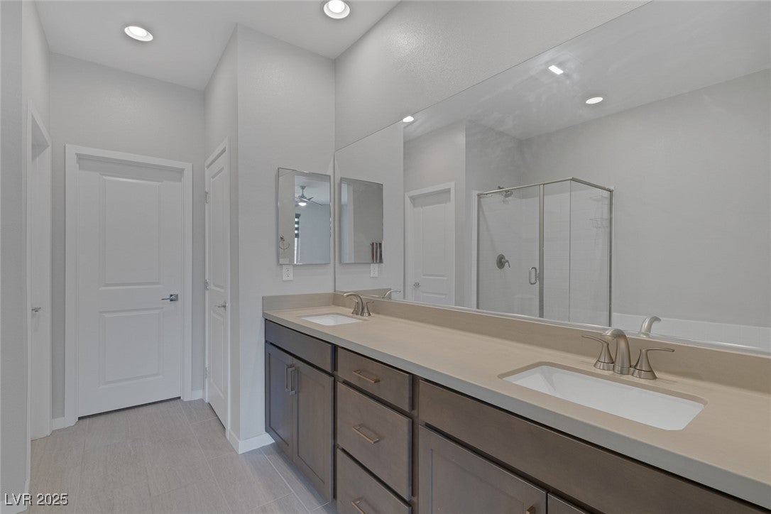 Las Vegas, Nevada, 89148, United States, 3 Bedrooms Bedrooms, ,2 BathroomsBathrooms,Residential,For Sale,1921692