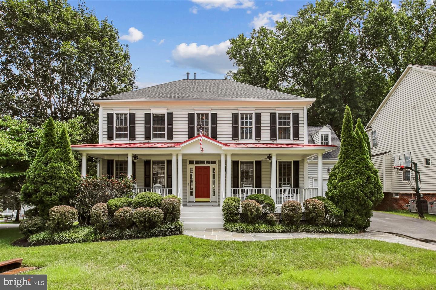 Gaithersburg, Maryland, 20878, United States, 5 Bedrooms Bedrooms, ,5 BathroomsBathrooms,Residential,For Sale,1907649