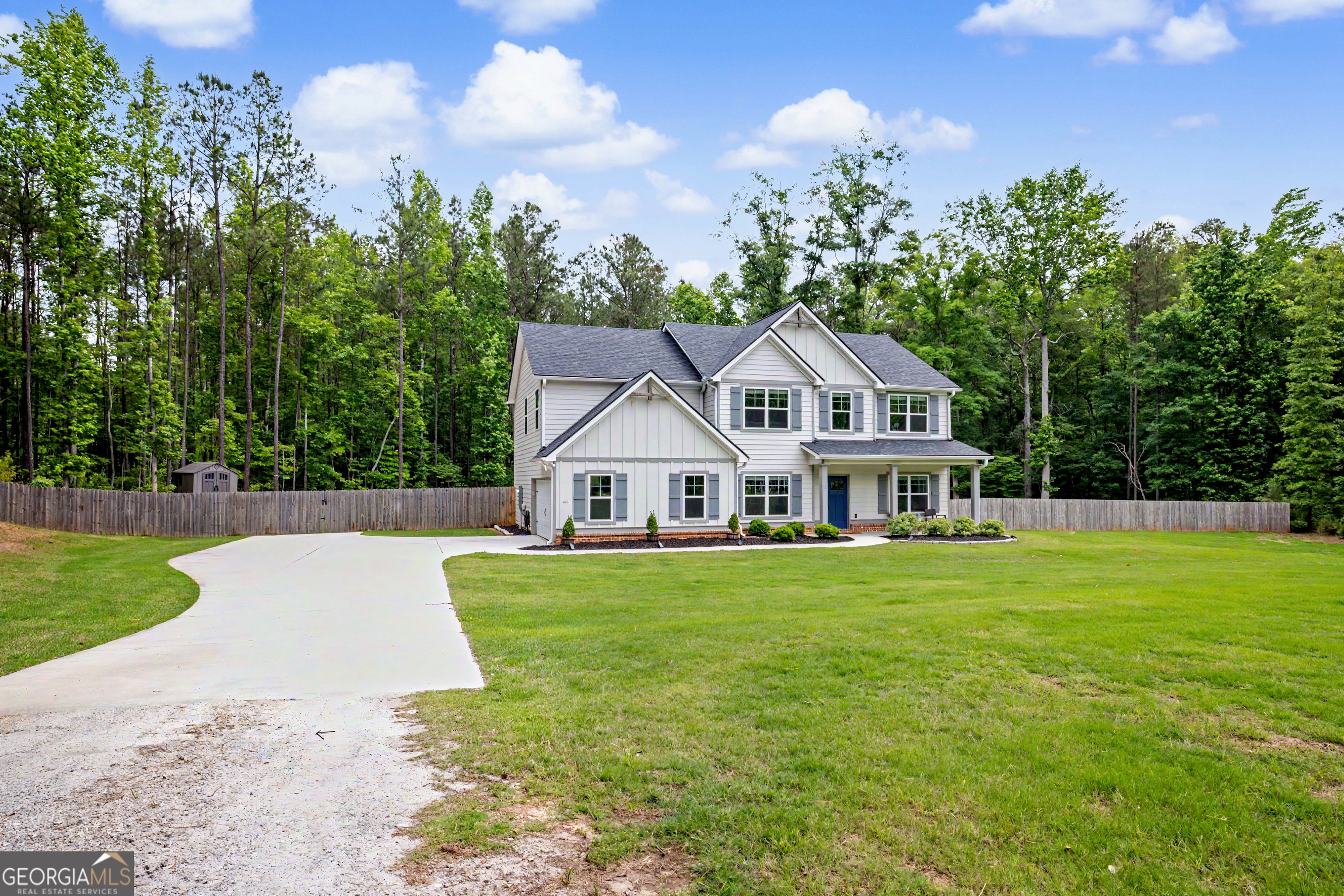 Moreland, Georgia, 30259, United States, 4 Bedrooms Bedrooms, ,3 BathroomsBathrooms,Residential,For Sale,2017822