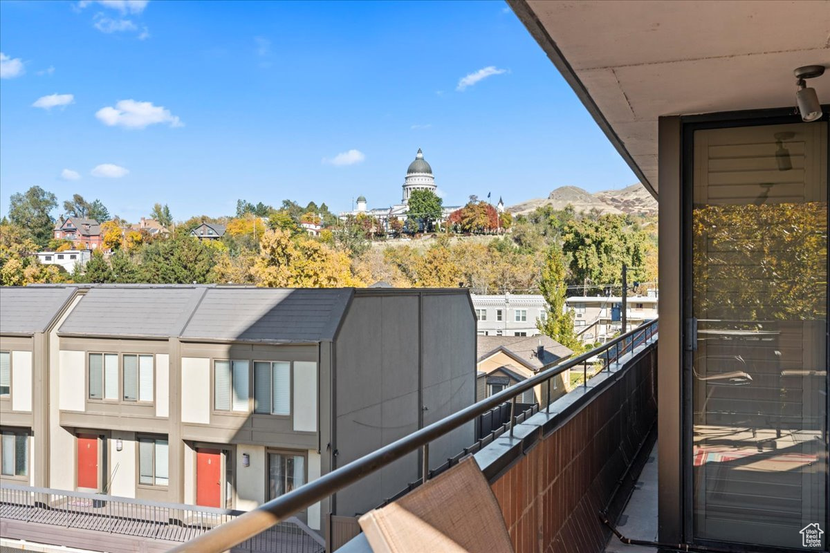 Salt Lake City, Utah, 84103, United States, 2 Bedrooms Bedrooms, ,1 BathroomBathrooms,Residential,For Sale,1988217