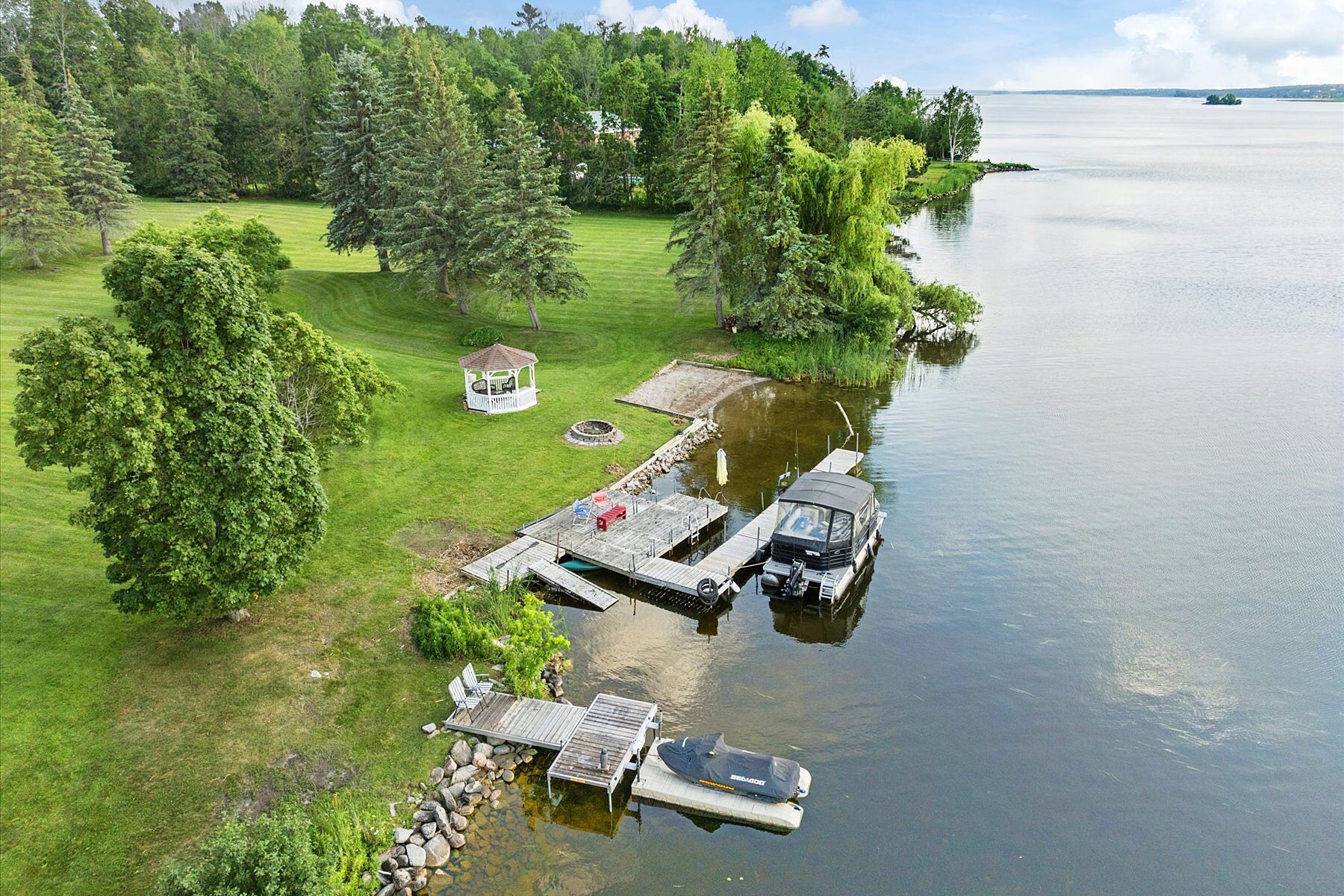  Pigeon Lake Estate-Kawarthas - 物件實景