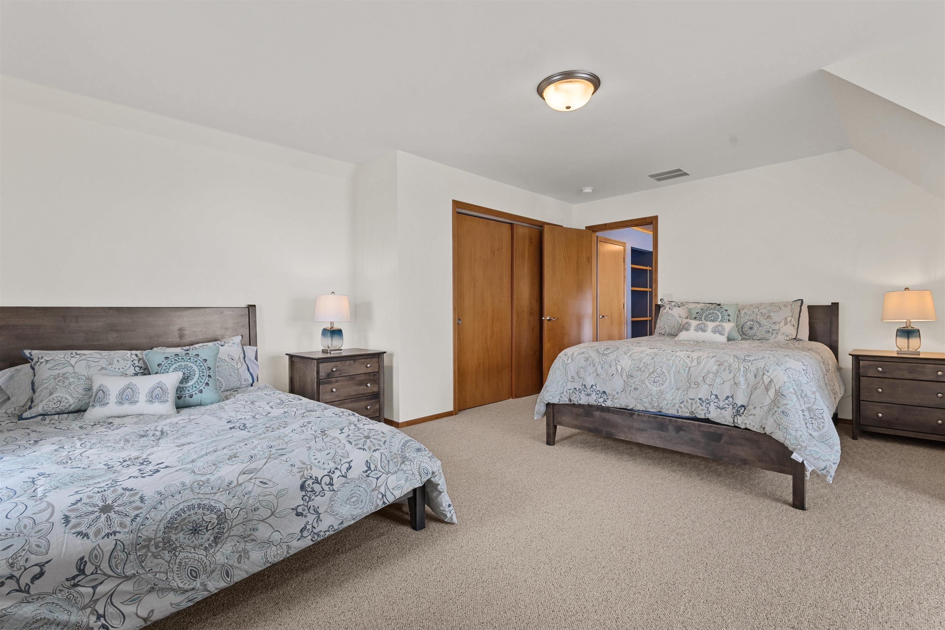 Oconto, Wisconsin, 54153, United States, 3 Bedrooms Bedrooms, ,3 BathroomsBathrooms,Residential,For Sale,2017329