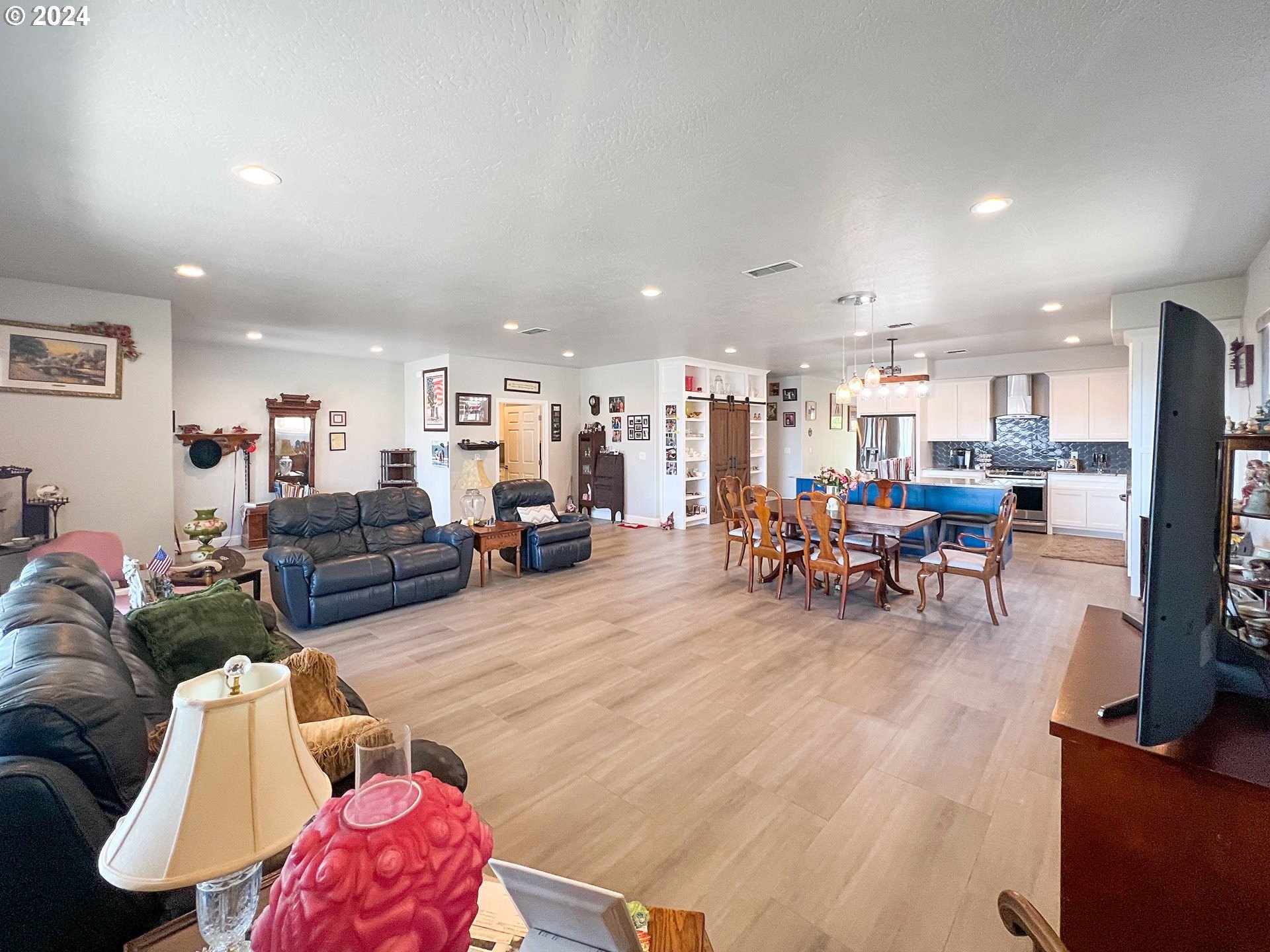 Brookings, Oregon, 97415, United States, 3 Bedrooms Bedrooms, ,3 BathroomsBathrooms,Residential,For Sale,1935245