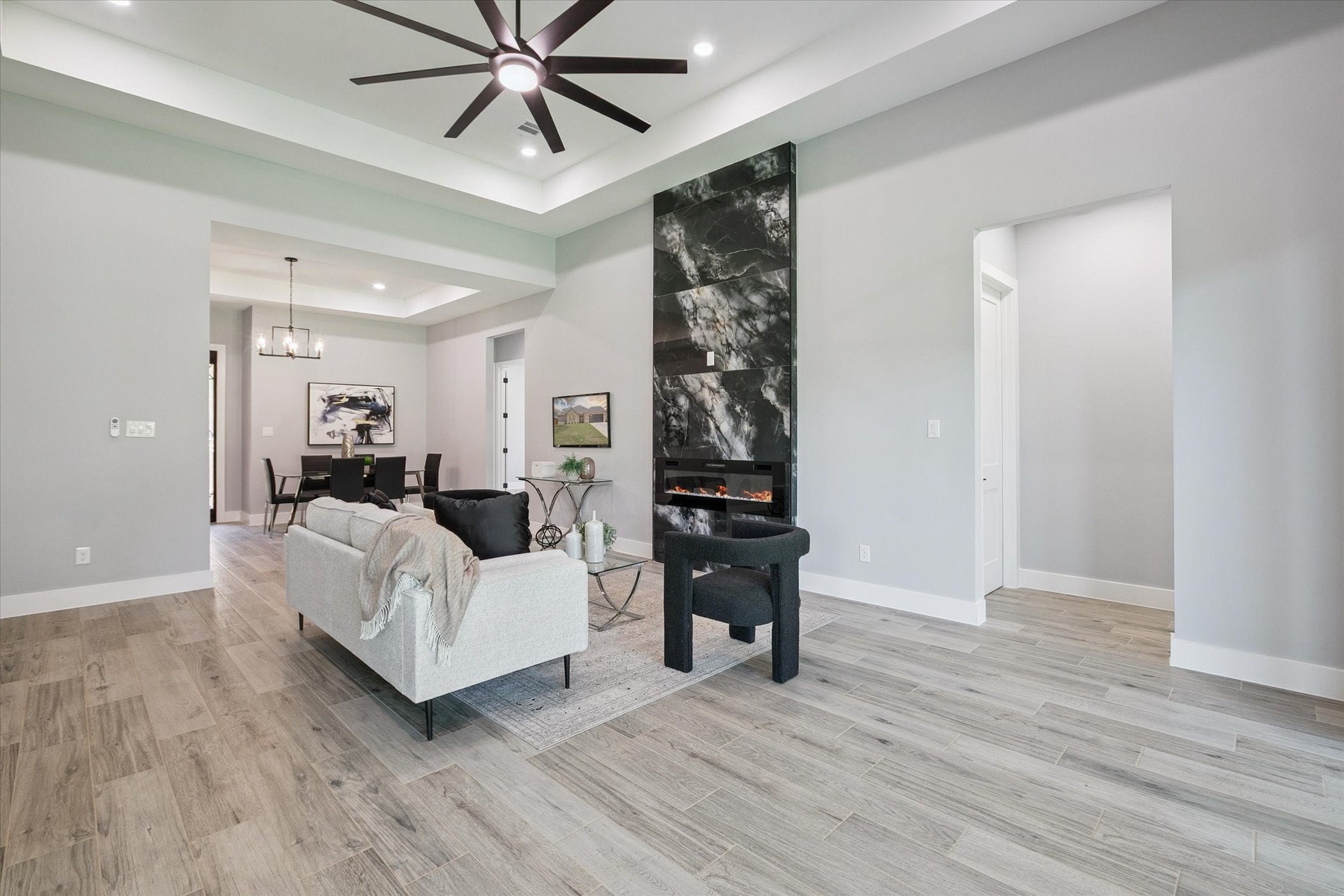 Arlington, Texas, 76012, United States, 4 Bedrooms Bedrooms, ,3 BathroomsBathrooms,Residential,For Sale,1974791