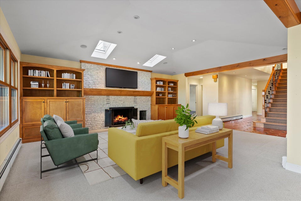 Rhine, Wisconsin, 53020, United States, 3 Bedrooms Bedrooms, ,4 BathroomsBathrooms,Residential,For Sale,1982629