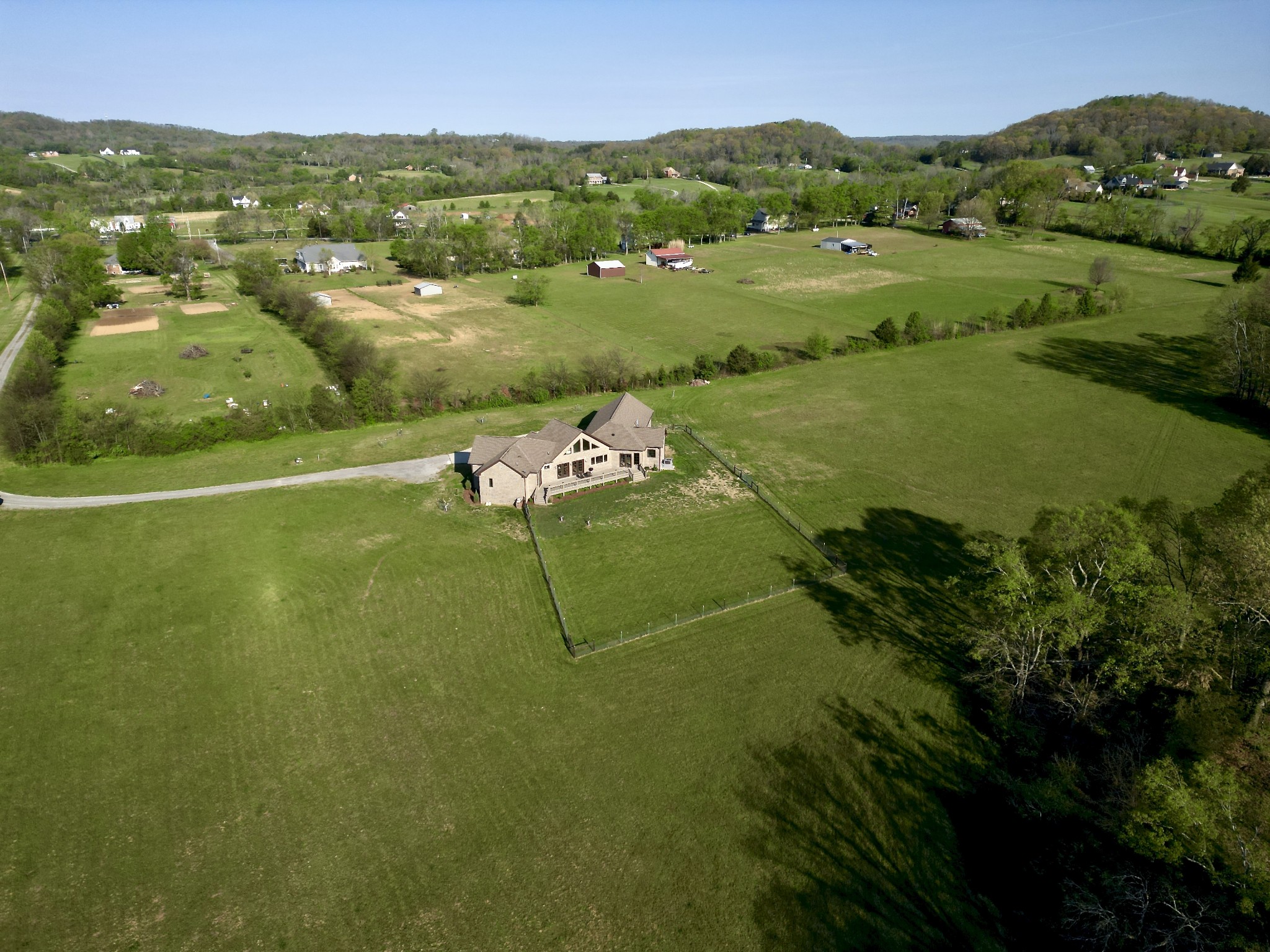  989 Franklin Rd, Gallatin, TN, 37066 - 物件實景