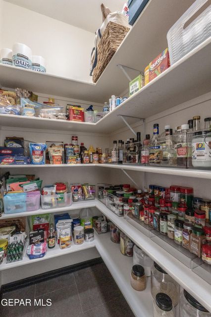 El Paso, Texas, 79912, United States, 4 Bedrooms Bedrooms, ,3 BathroomsBathrooms,Residential,For Sale,1997746