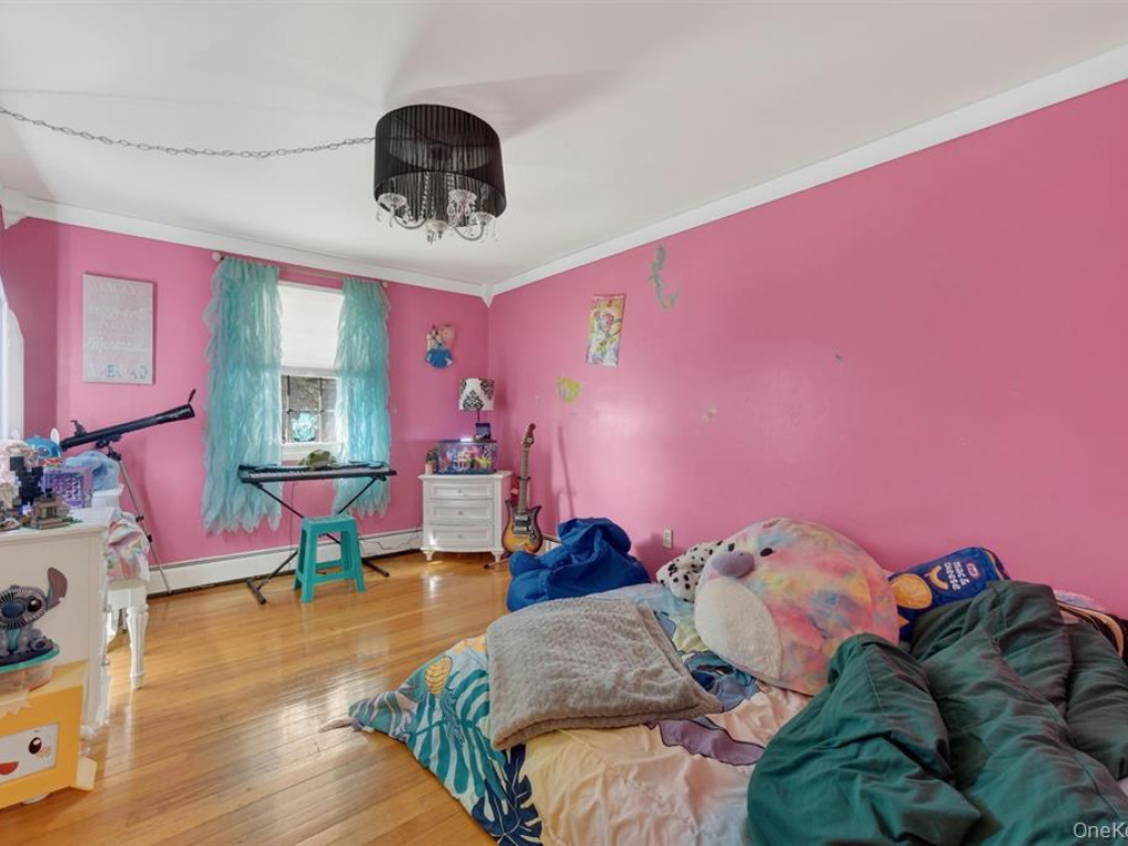 Wappingers Falls, New York, 12590, United States, 4 Bedrooms Bedrooms, ,2 BathroomsBathrooms,Residential,For Sale,2049359
