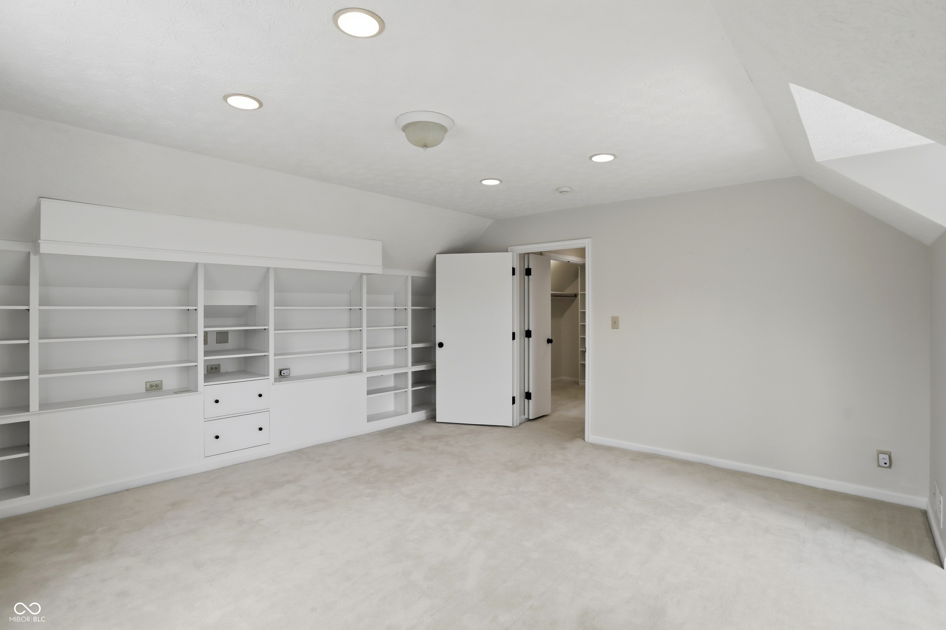 Indianapolis, Indiana, 46256, United States, 6 Bedrooms Bedrooms, ,10 BathroomsBathrooms,Residential,For Sale,2016946